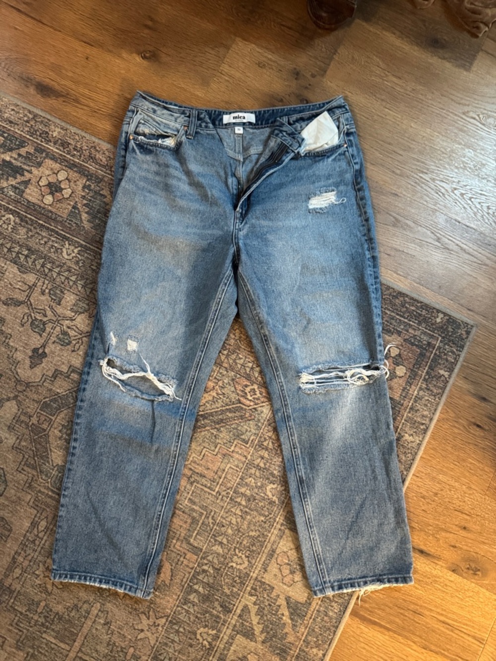 Women's Straight Leg Distressed Jeans - Blue